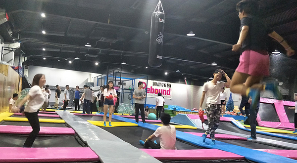 Rebound瑞邦大型室內蹦床主题乐园