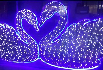 沁阳天鹅湖梦幻灯光节第 3 张图片