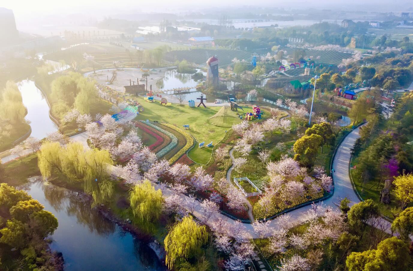云澜湾四季花海乐园