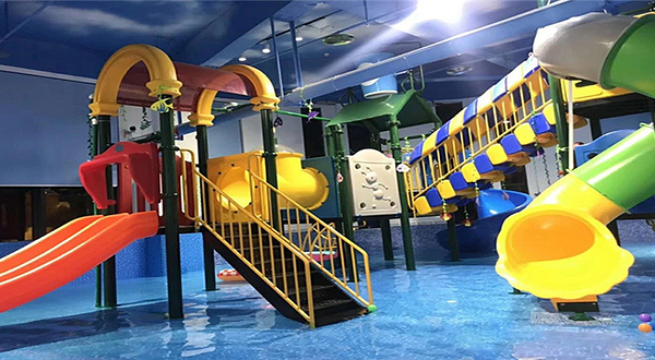 柠檬雨室内水上乐园