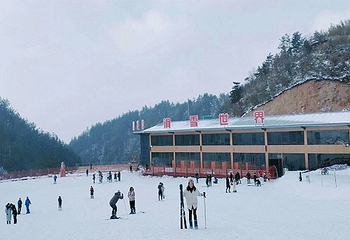 黄冈桃花冲滑雪场第 22 张图片