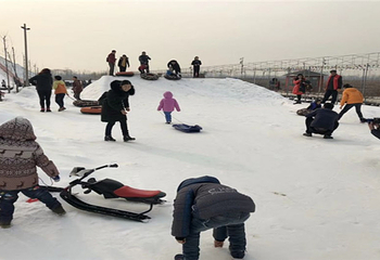 鹤鸣湖滑雪场第 2 张图片