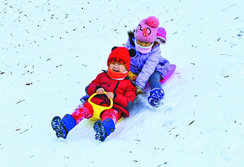 东平戏雪园滑雪场第 1 张图片