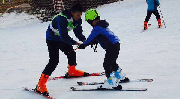 娅豪燕西台冰雪世界