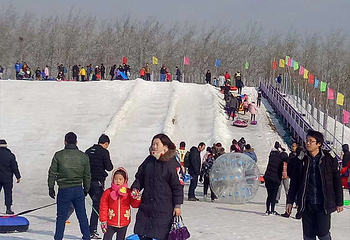 齐鲁亲子嬉雪园第 6 张图片