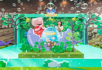 小猪佩奇过大年主题展第 2 张图片