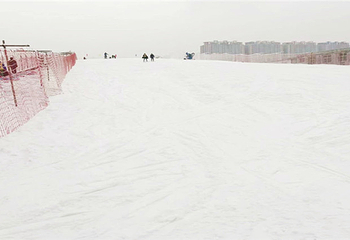 东飞滑雪场第 12 张图片