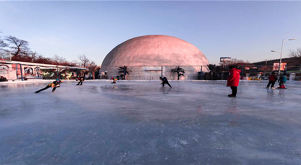 晓泽冰雪大世界（小白宫）