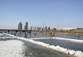 鞍山万水河冰雪大世界第 4 张图片