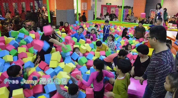 郑州Free Jump蹦床公园