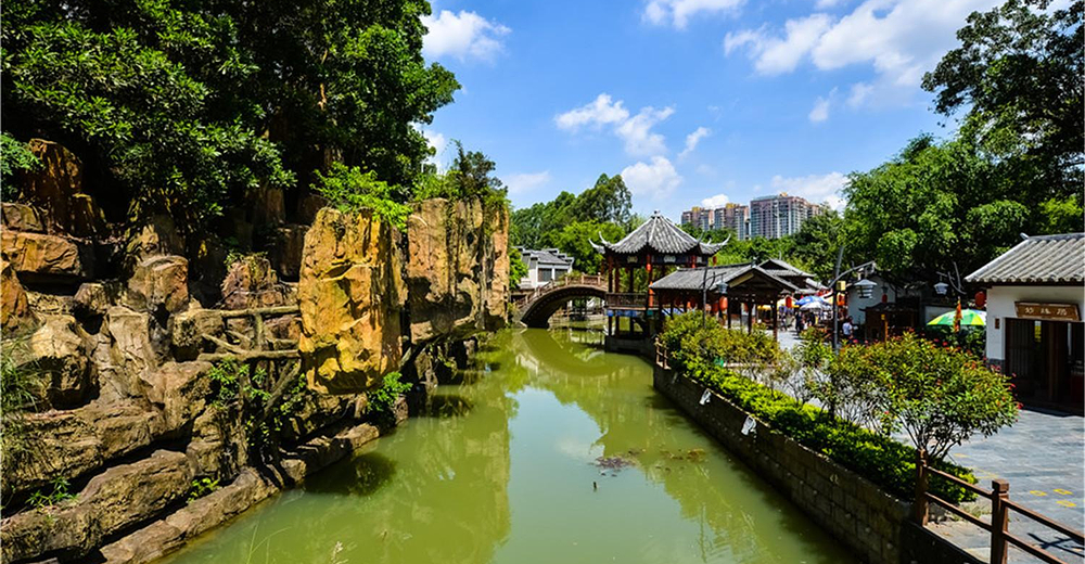 包含景点: 东莞龙凤山庄影视渡假村 去哪儿价 ¥ 69 在线支付 返&