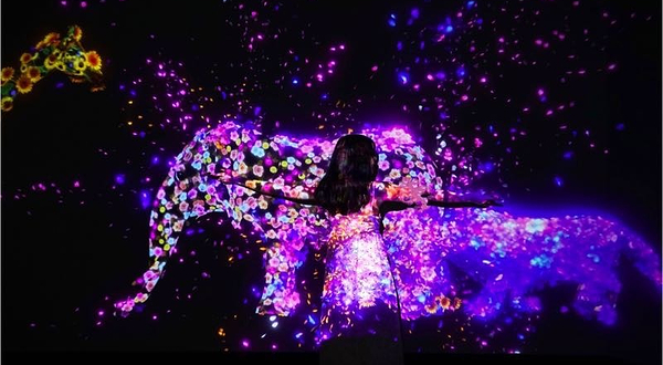 Ins Me光与宙科技馆（光影互动体验秀）