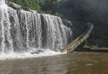 黄龙湖漂流第 4 张图片