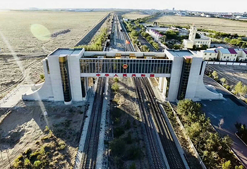 二连浩特国门景区第 2 张图片