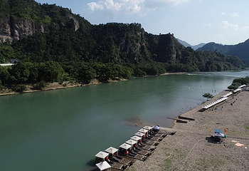 楠溪江岭下竹筏漂流第 1 张图片