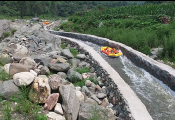 嶂石岩峡谷漂流第 6 张图片