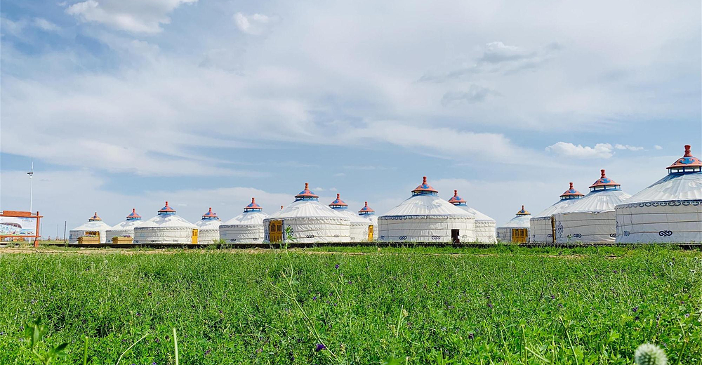 宁夏银川鸣翠湖国家湿地公园 黄河军事文化博览园 马兰花草原一日游