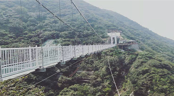 凤凰谷玻璃吊桥