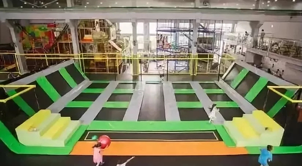 杭州趣玩趣蹦床主题乐园