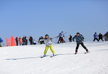 襄阳横冲国际滑雪场第 3 张图片
