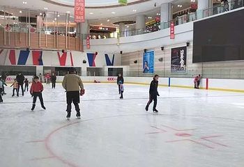 百斯德飞跃冰上运动中心第 3 张图片