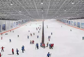 扬州邵伯湖室内滑雪场第 8 张图片