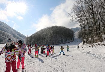 神农架中和国际滑雪场第 18 张图片