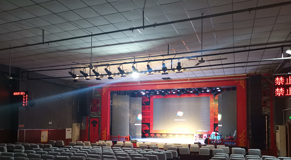 香坊大舞台二人转（香坊店）