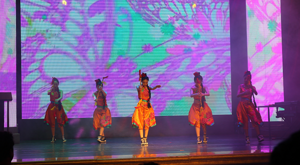 哈尔滨地方戏院二人转（新闻电影院店）