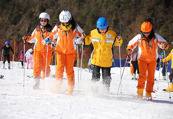紫柏山国际滑雪场第 24 张图片