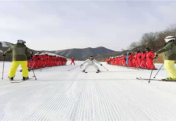 宁夏雅豪国际滑雪度假区第 15 张图片