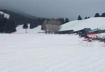 天山小峡谷滑雪场第 8 张图片