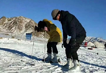 富蕴县新天地滑雪场第 7 张图片