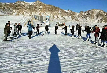 富蕴县新天地滑雪场第 15 张图片