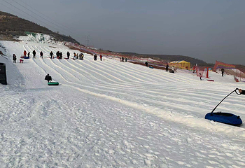 奥峰滑雪场第 12 张图片