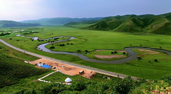 乌兰毛都草原旅游观光驿站