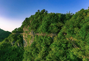 巴山大峡谷第 2 张图片