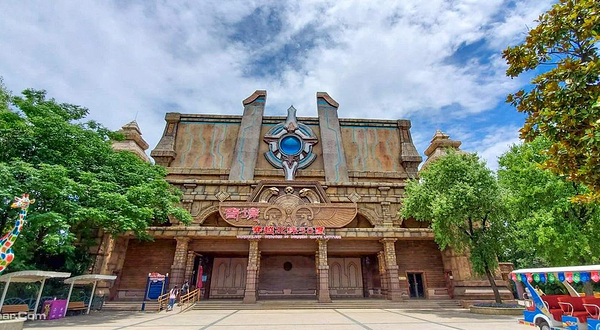 奇境：穿越北纬30°