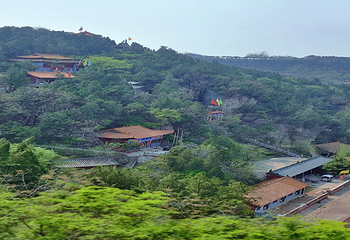 灵崖山天爷洞景区第 2 张图片