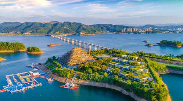 千岛湖进贤湾水上乐园豪华观光游船