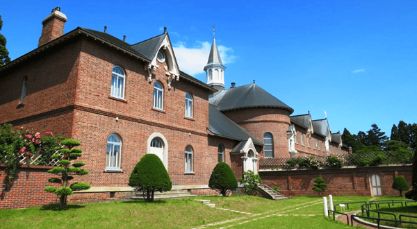 特拉比斯奇奴女子修道院