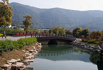 书香世家树山温泉第 2 张图片