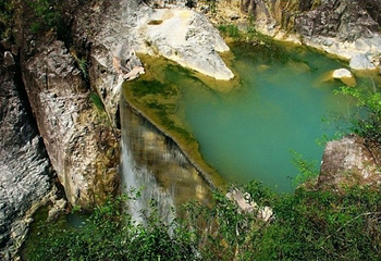 凤翔峡原始生态旅游区第 12 张图片