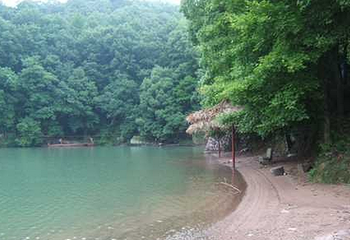 卧龙山庄度假村第 2 张图片