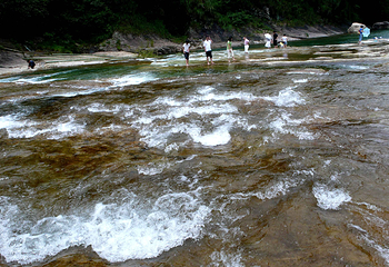 武夷山泰平洋水上广场第 8 张图片