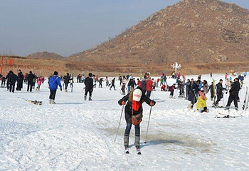 莲青山滑雪场第 7 张图片