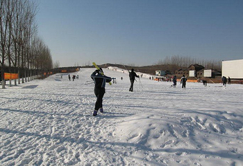 玉黛湖滑雪场第 11 张图片