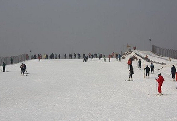 玉黛湖滑雪场第 12 张图片