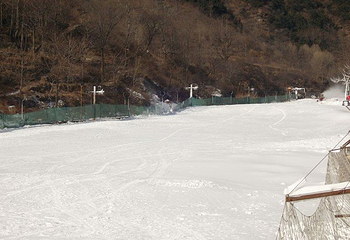 万仙山滑雪场第 2 张图片