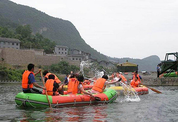 激流回旋第 2 张图片